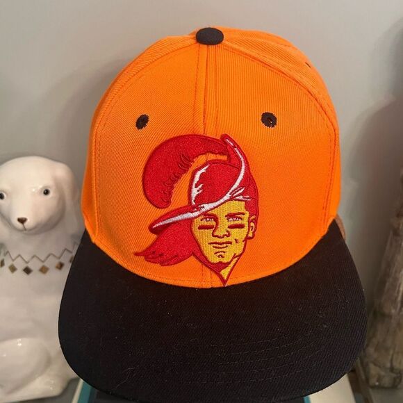 Tom Brady Buccaneers throwback color Orange and Black NFL SnapBackBuccaneer Logo - Picture 1 of 5
